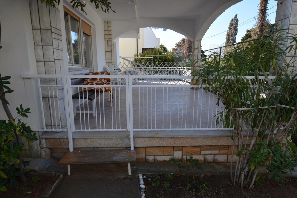 Apartment Nadica Punat Exterior photo
