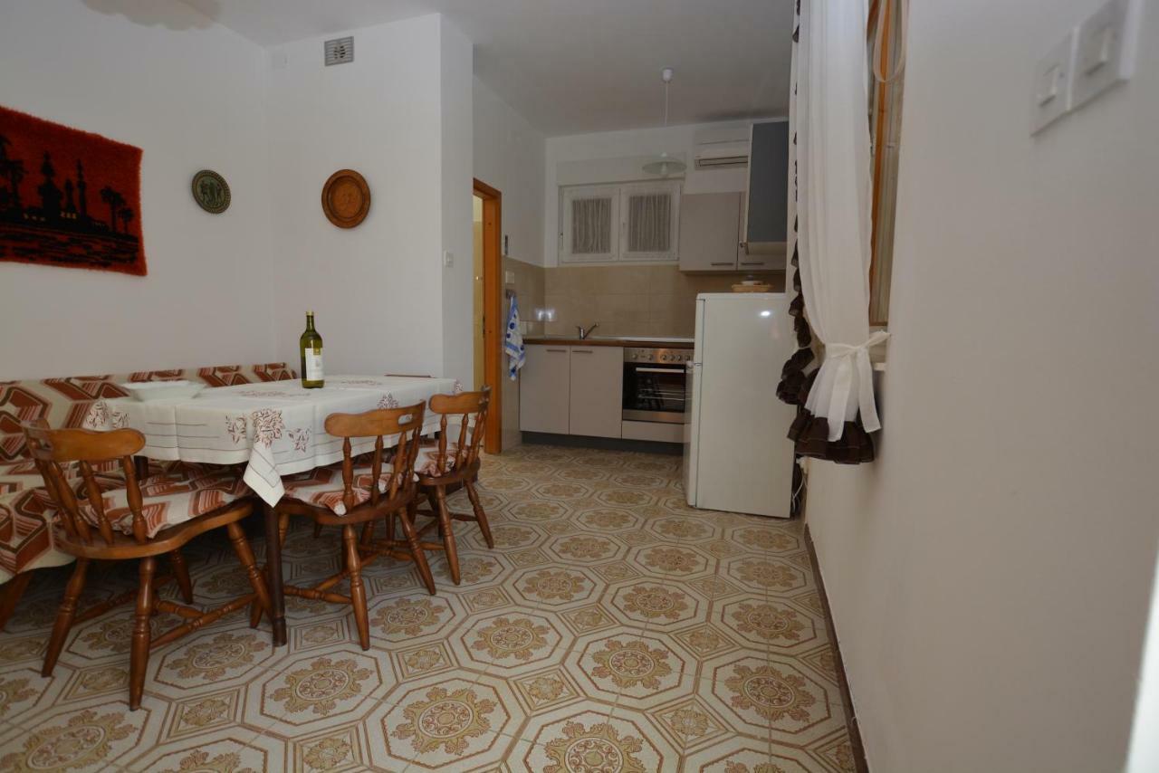 Apartment Nadica Punat Exterior photo