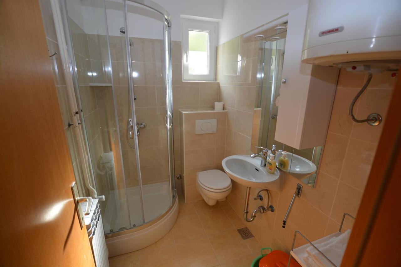 Apartment Nadica Punat Exterior photo