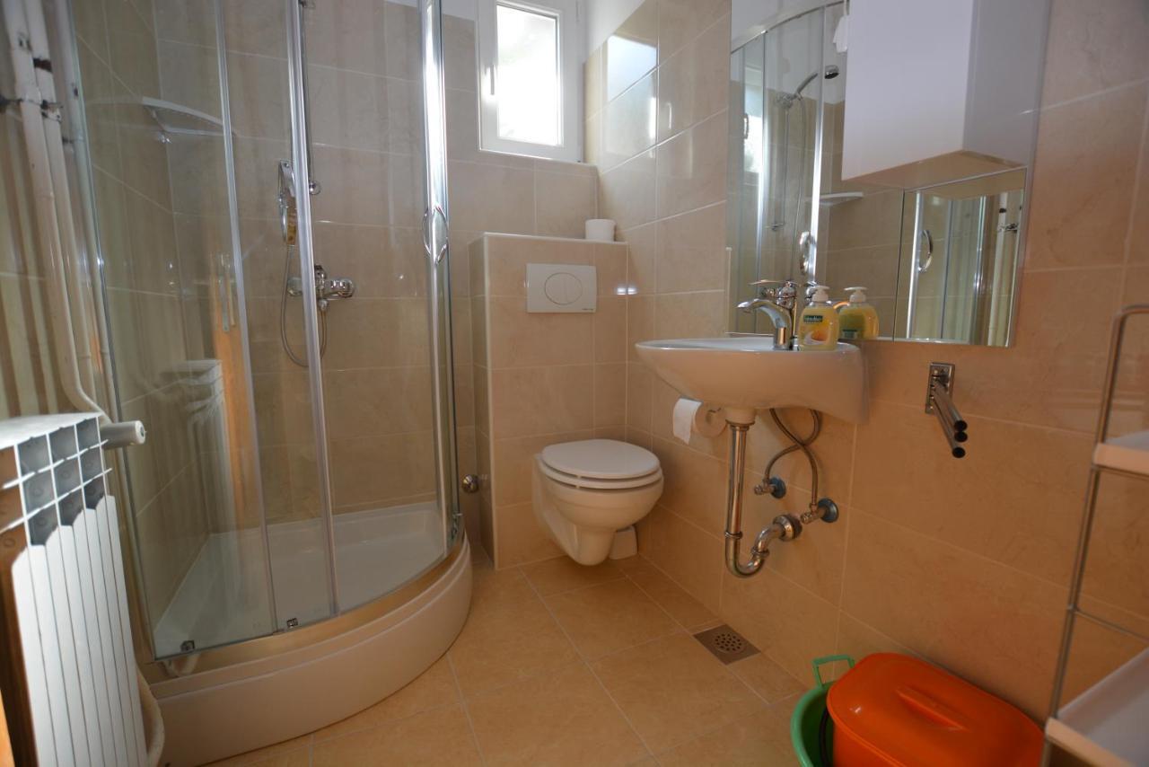 Apartment Nadica Punat Exterior photo